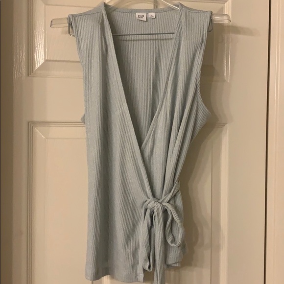 GAP Tops - Gap sleeveless wrap sweater medium
